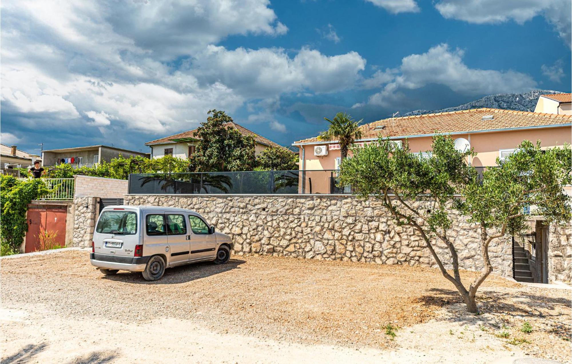 Gorgeous Home In Kastel Gomilica With Wifi Kastela Dış mekan fotoğraf